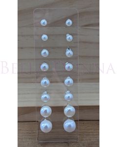 8 Pair Freshwater Pearls Stand